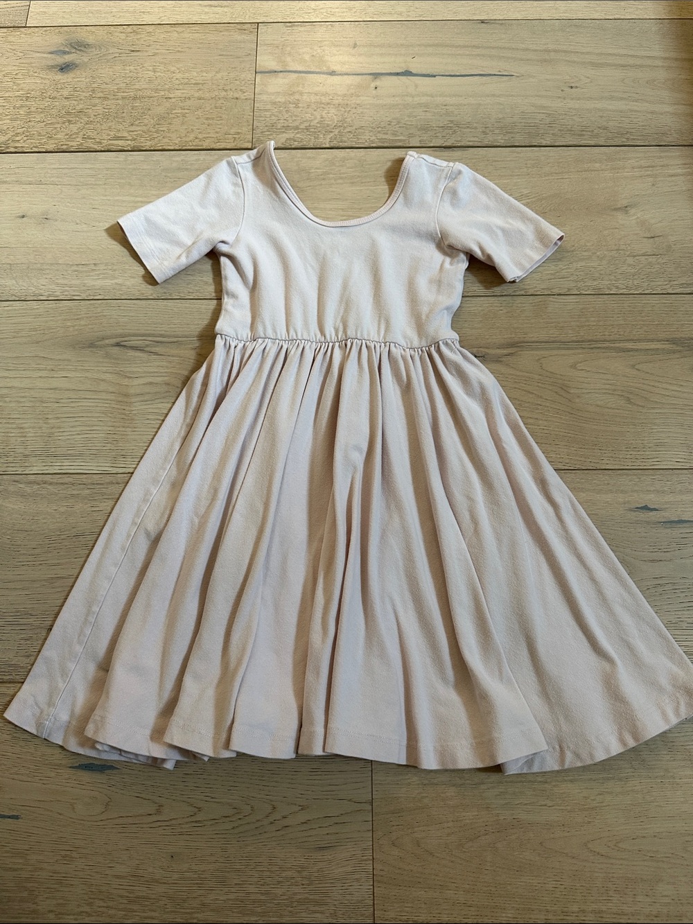 Girls' Casual Short-Sleeve Scoop Dress in Pale Pink